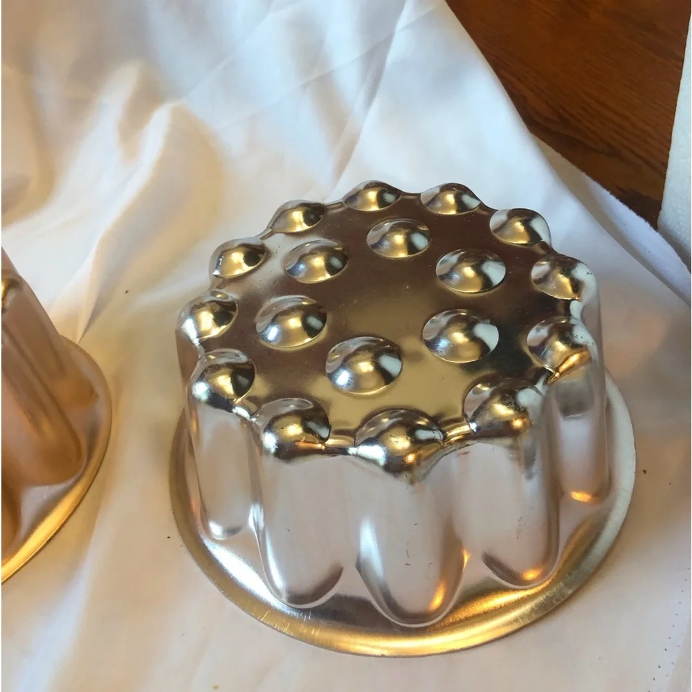 Vintage Round 7” Copper Toned Molds Wall Decor Farmhouse Kitchen
